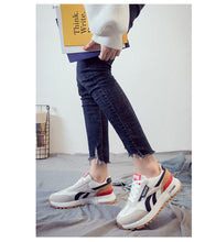 Charger l&#39;image dans la galerie, Mesh Breathable Casual Sneakers Unisex Men Ladies Waffle Shoes
